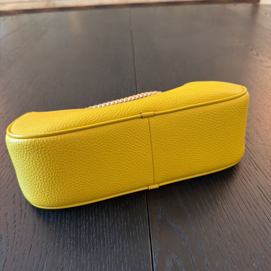 Michael Kors Carmela MD Pouchette