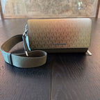 Michael Kors Jet Set Large Wallet Crossbody