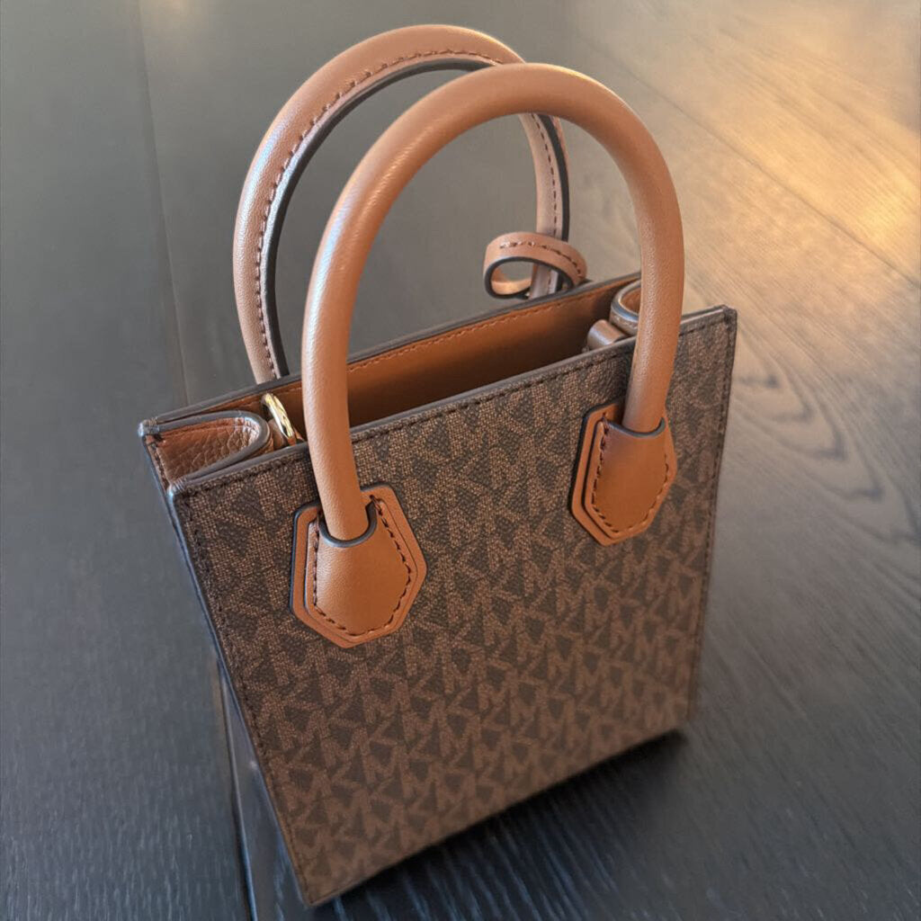 Michael Kors Mercer Extra Small Saffiano Signature Crossbody