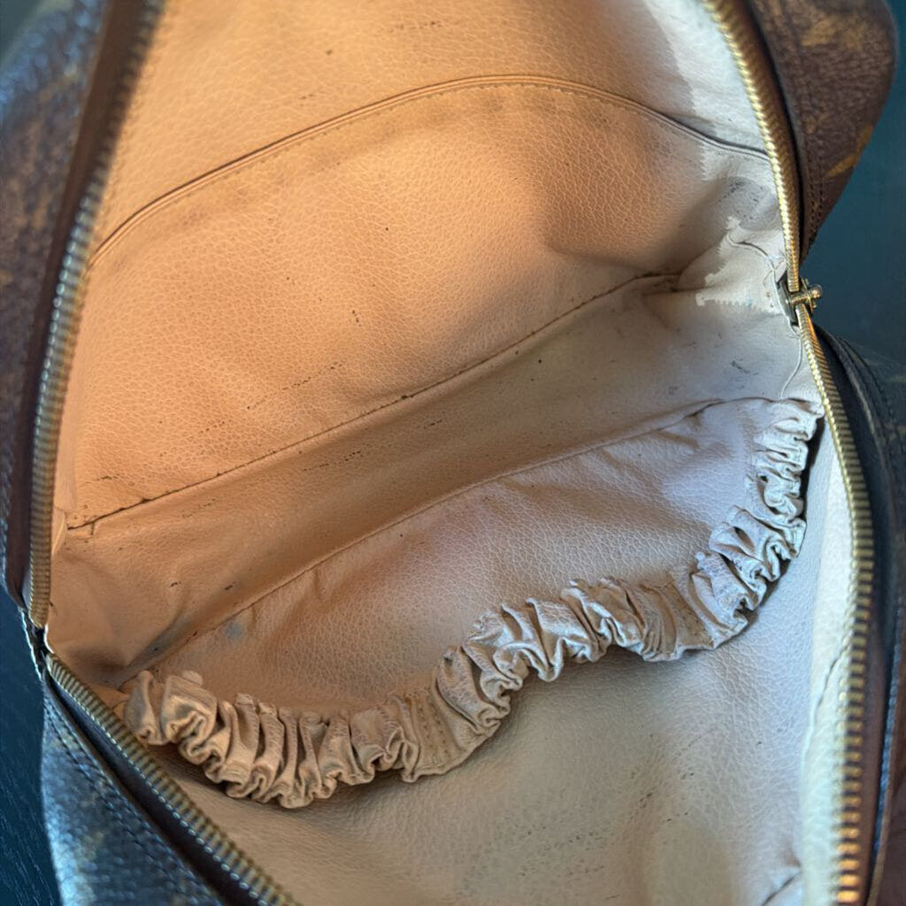 Louis Vuitton Trousse Toliette 23 Monogram