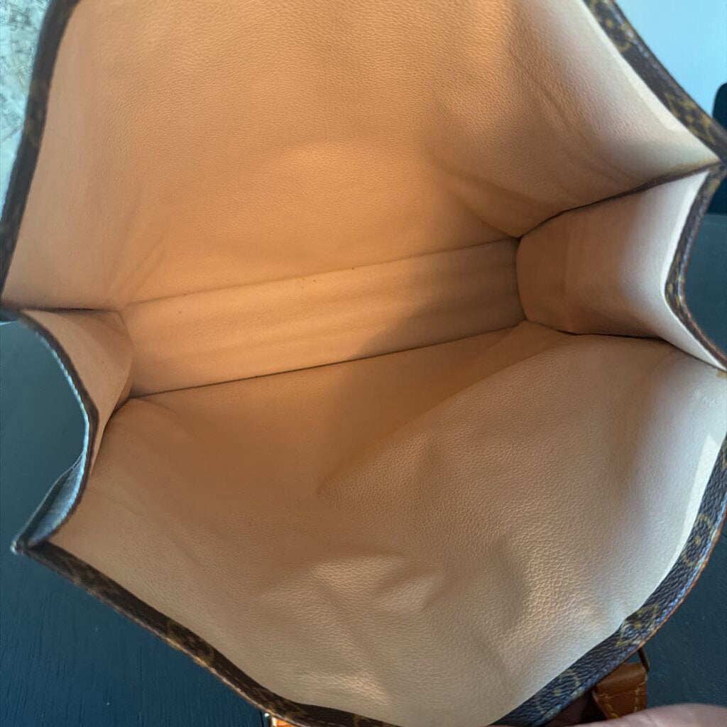 Louis Vuitton Sac Plat Monogram MI9002