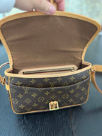 Louis Vuitton Sologne TH1026