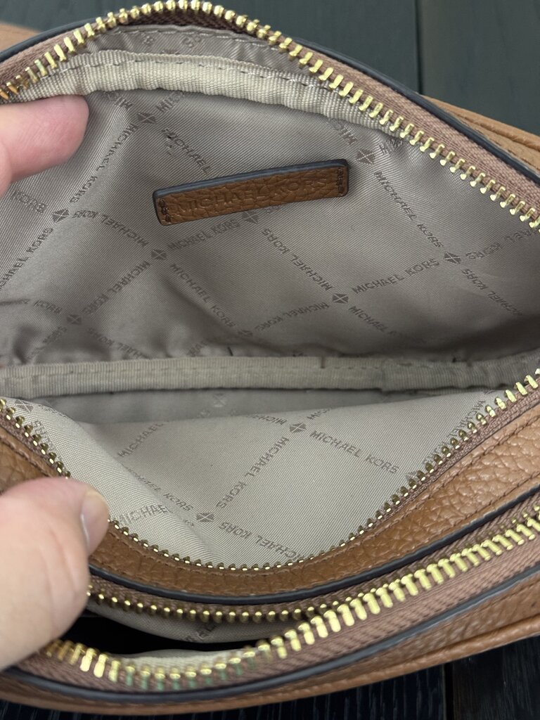 Michael Kors Pebbled Dbl Zip Camera Bag