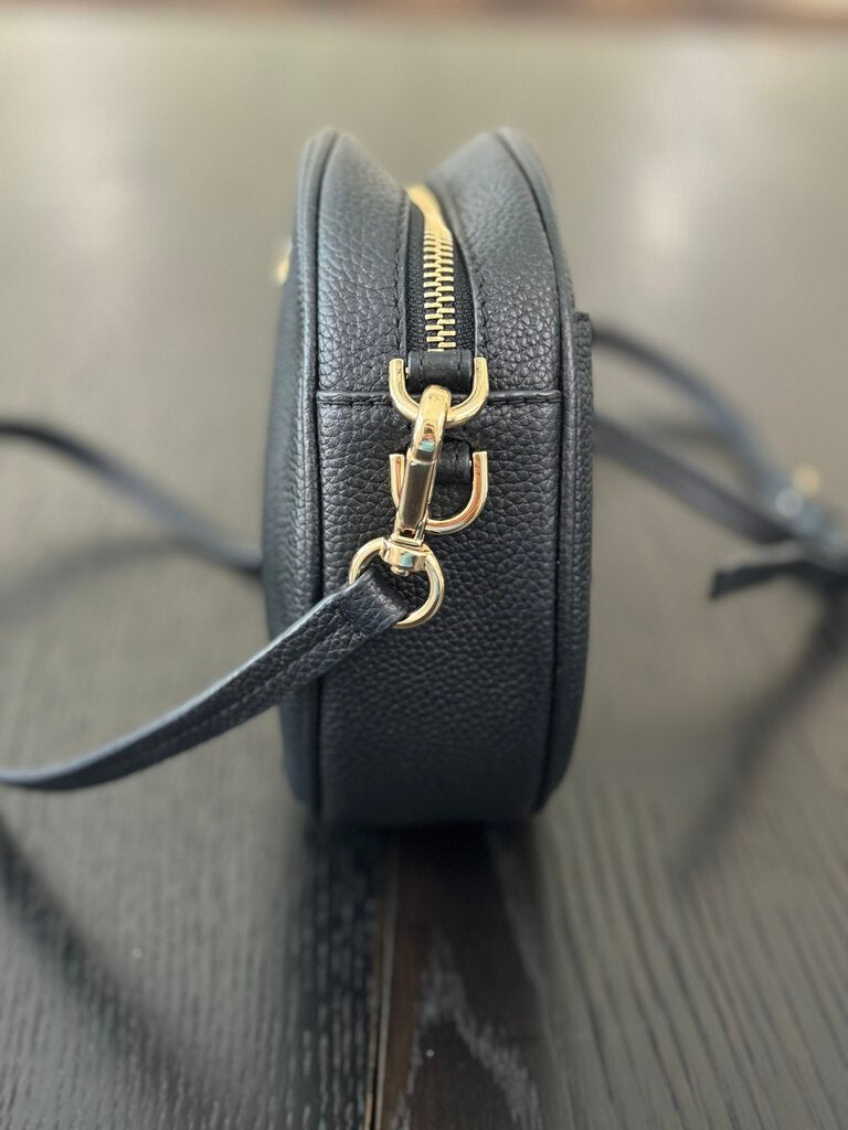 Michael Kors Pebbled Circle Bag