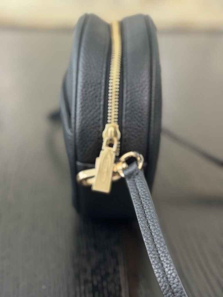 Michael Kors Pebbled Circle Bag