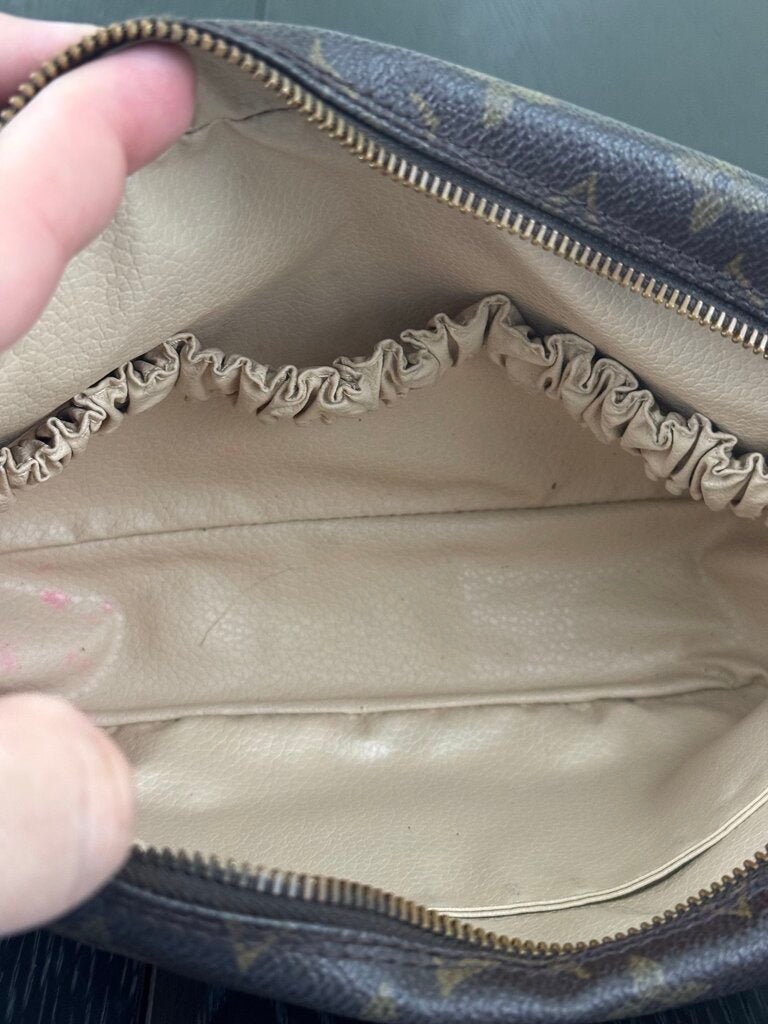 Louis Vuitton Trousse TH8908