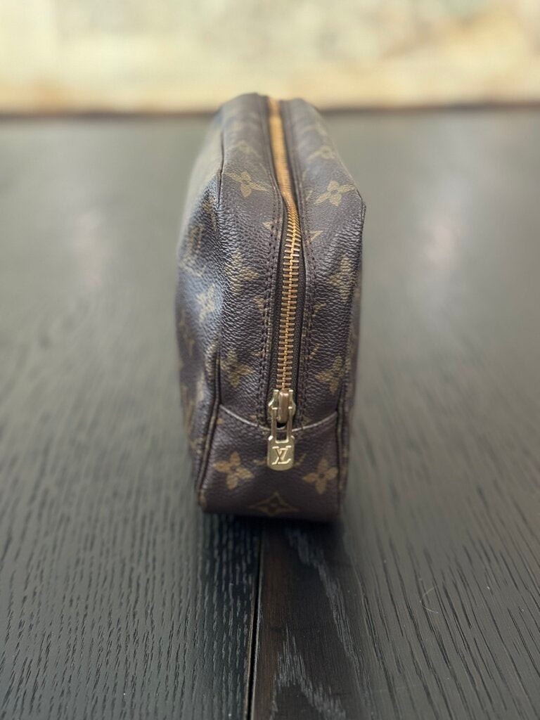 Louis Vuitton Trousse TH8908