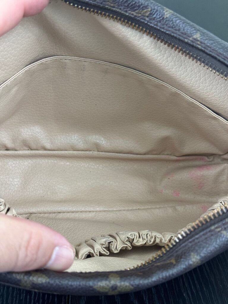 Louis Vuitton Trousse TH8908