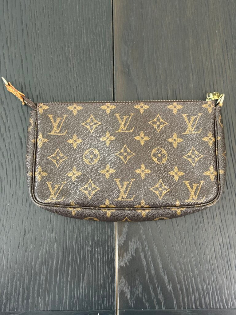 Louis Vuitton Monogram Pouchette