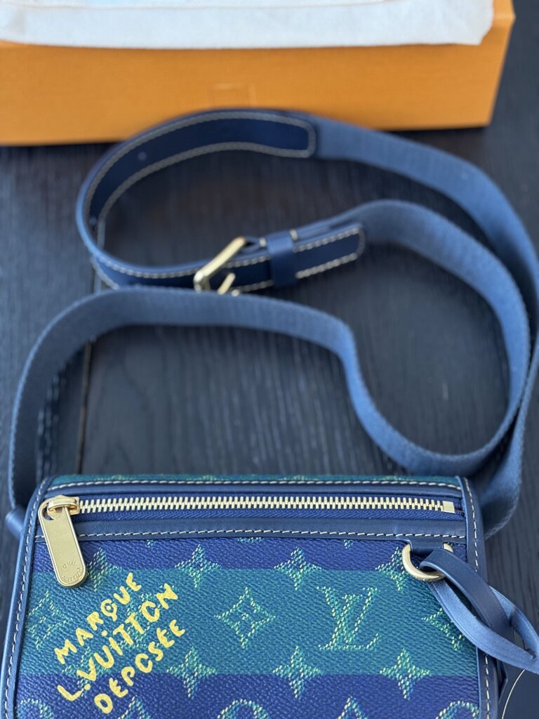 Louis Vuitton Bosphore Wearable Wallet
