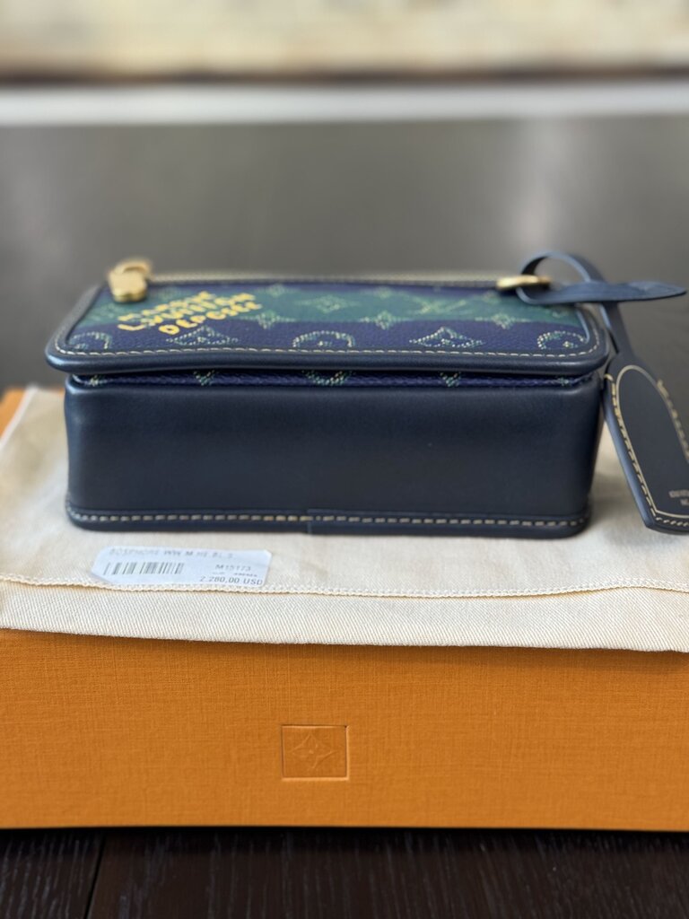 Louis Vuitton Bosphore Wearable Wallet