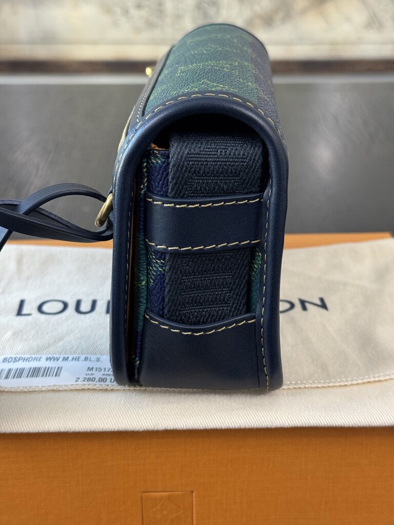 Louis Vuitton Bosphore Wearable Wallet