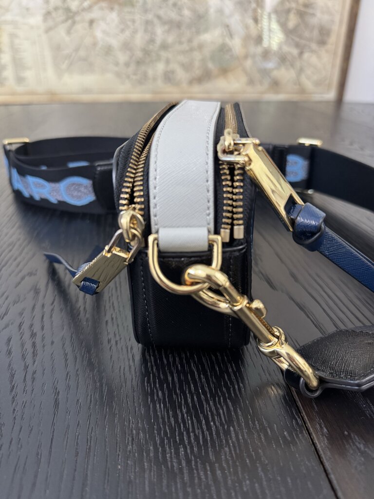 Marc Jacobs Snapshot