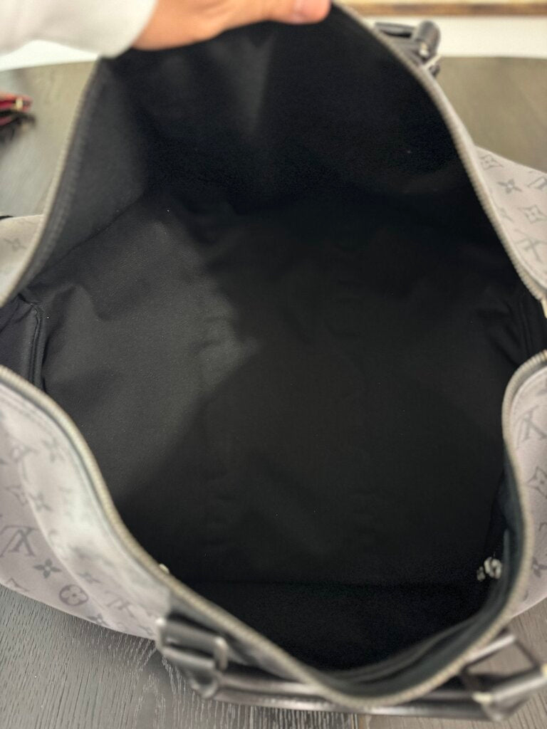 Louis Vuitton Reverse Monogram Eclipse Keepall Bandouliere