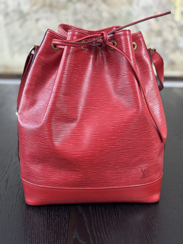 Louis Vuitton Epi Noe Bucket Bag