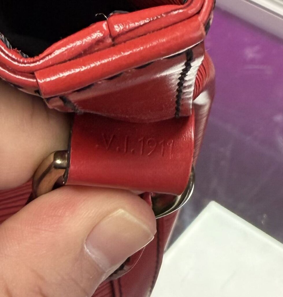 Louis Vuitton Epi Noe Bucket Bag