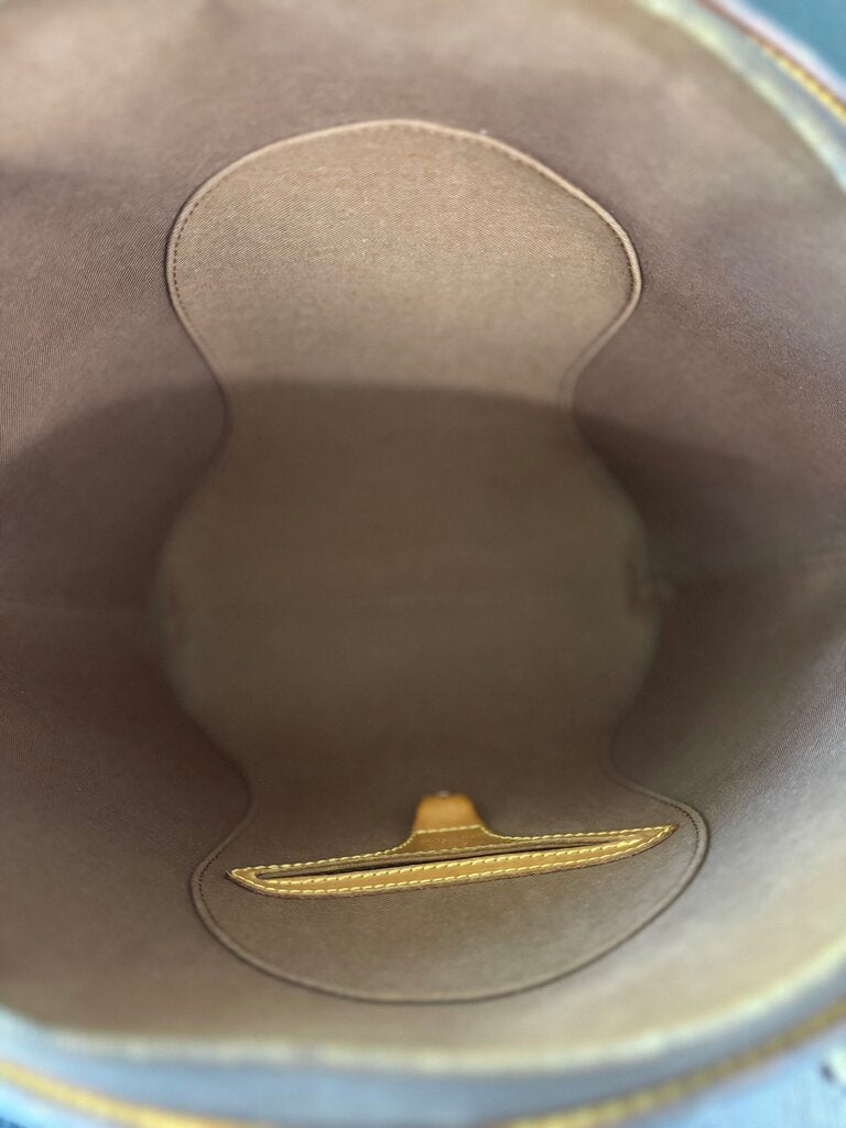 Louis Vuitton Ellipse Monogram M10969