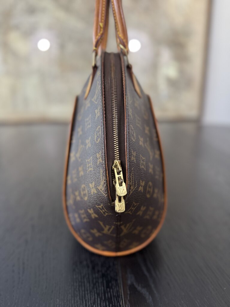 Louis Vuitton Ellipse Monogram M10969