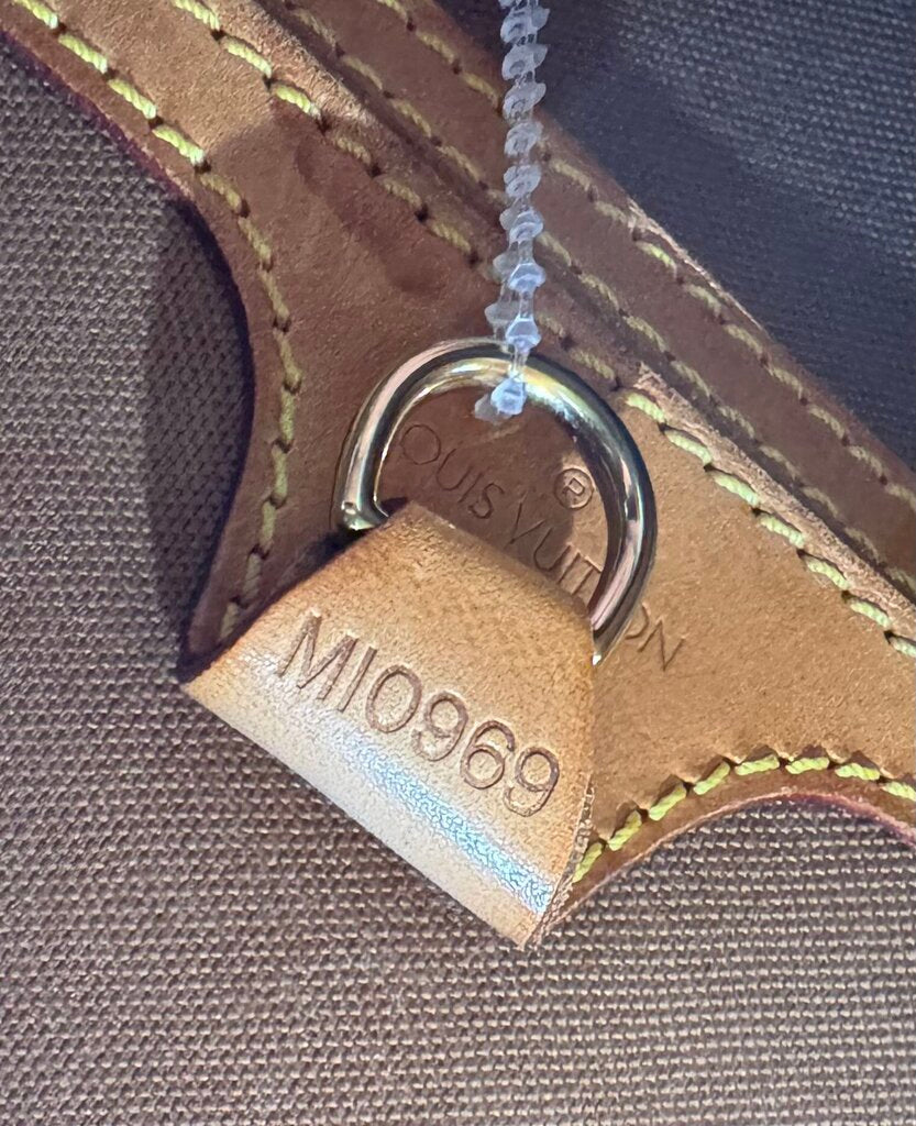 Louis Vuitton Ellipse Monogram M10969