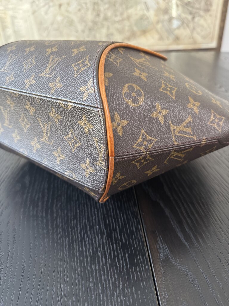Louis Vuitton Ellipse Monogram M10969