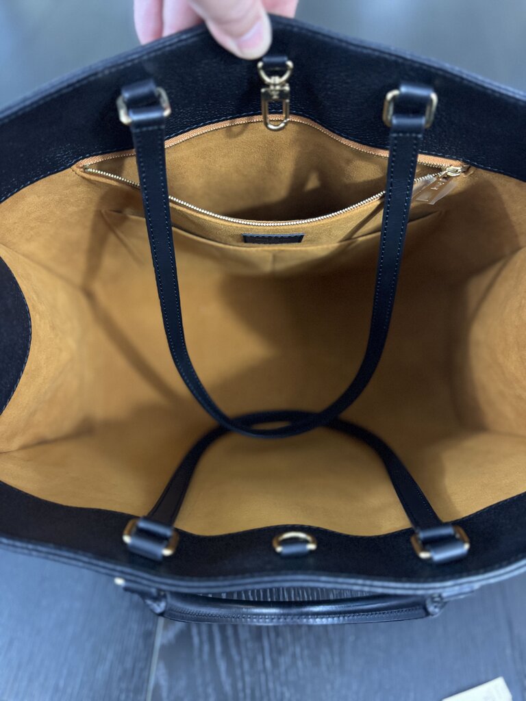 Louis Vuitton On The Go