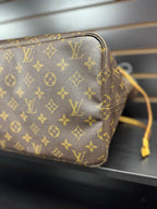 Louis Vuitton Neverfull Monogram