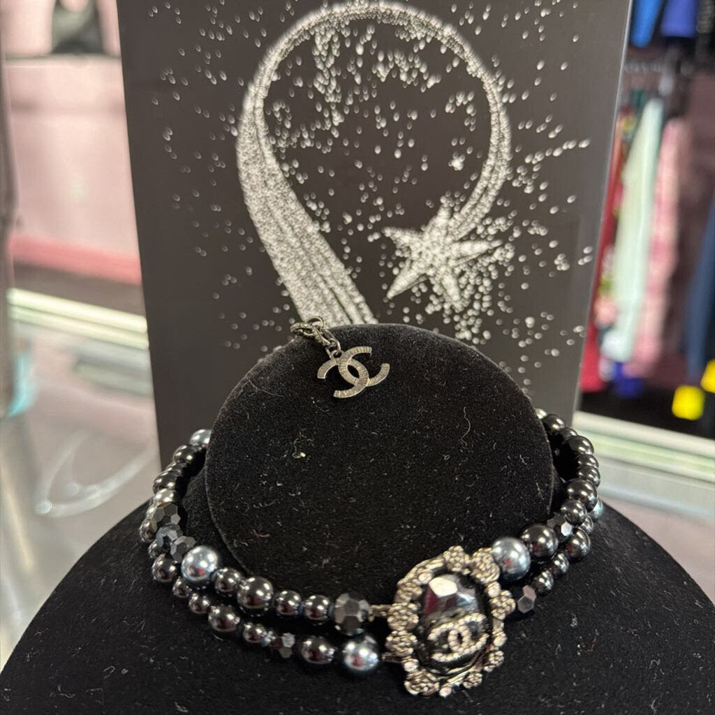 Chanel Heart Coco Mark Rhinestone Choker Necklace 14'