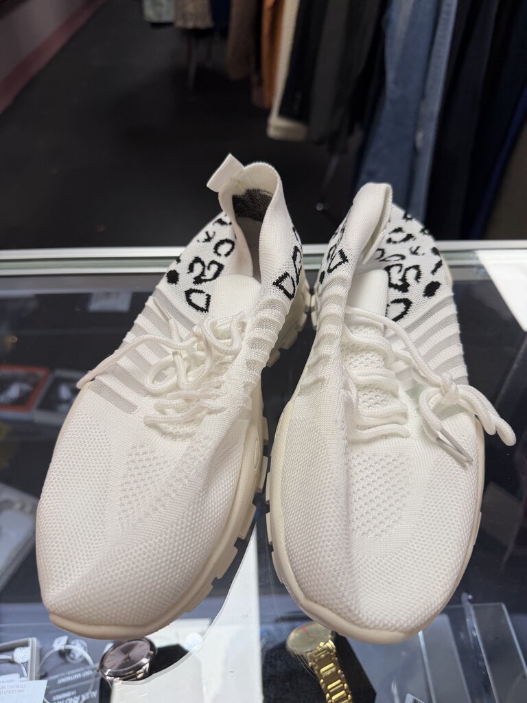 10 Knit Lace Up Sneaker Animal Print Rear