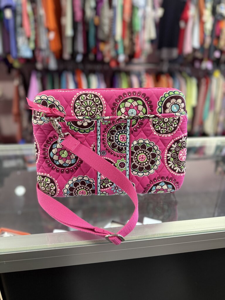 Vera Bradley Hard Shell Cupcake Pink Quilted Laptop Case
