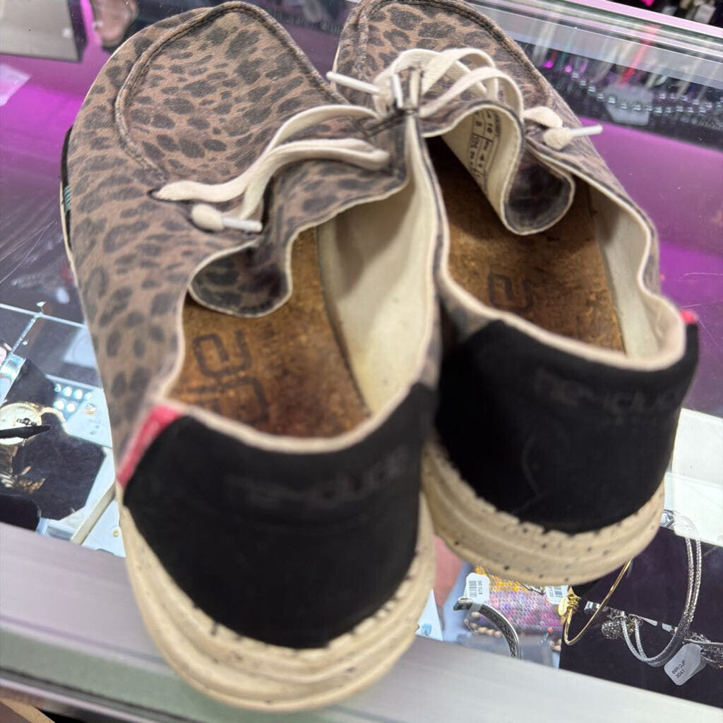 10 Hey Dude Wendy Jungle Animal Print