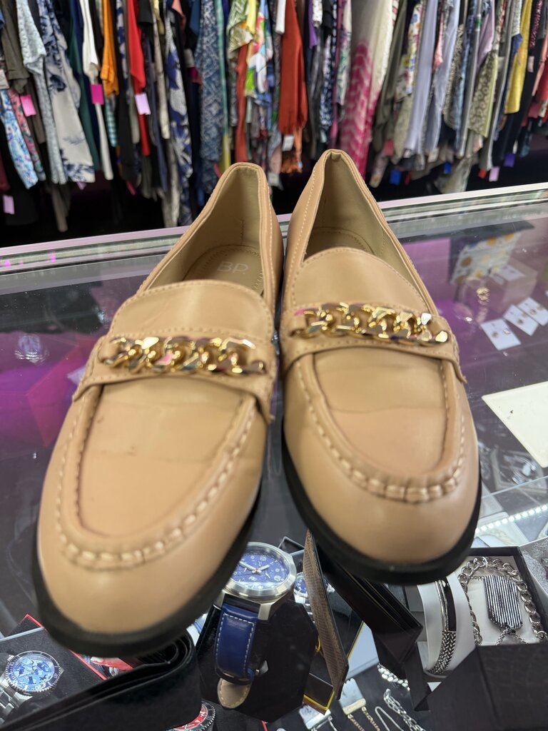 9.5 BP Faux Leather Blaire Loafer with Gold Chain Detail