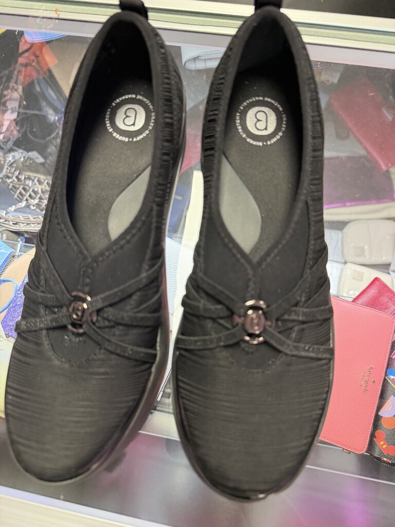9.5 Bzees Bzees Niche Slip On Sneakers Stretch Comfort Loafers Washable