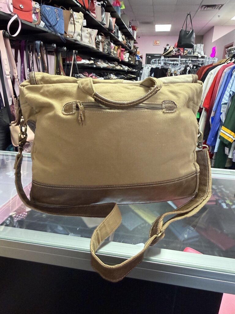 Clay Ray Music Festival Messenger Bag
