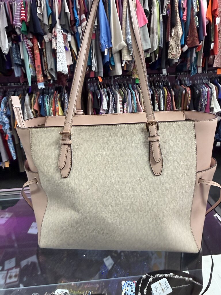 Michael Kors Gilly Large Drawstring Travel Tote Bag Logo