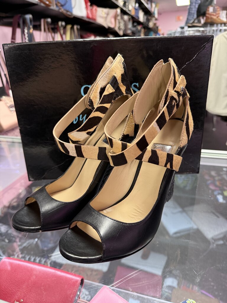 8.5 Guess by Marciano Animal Print Wedge