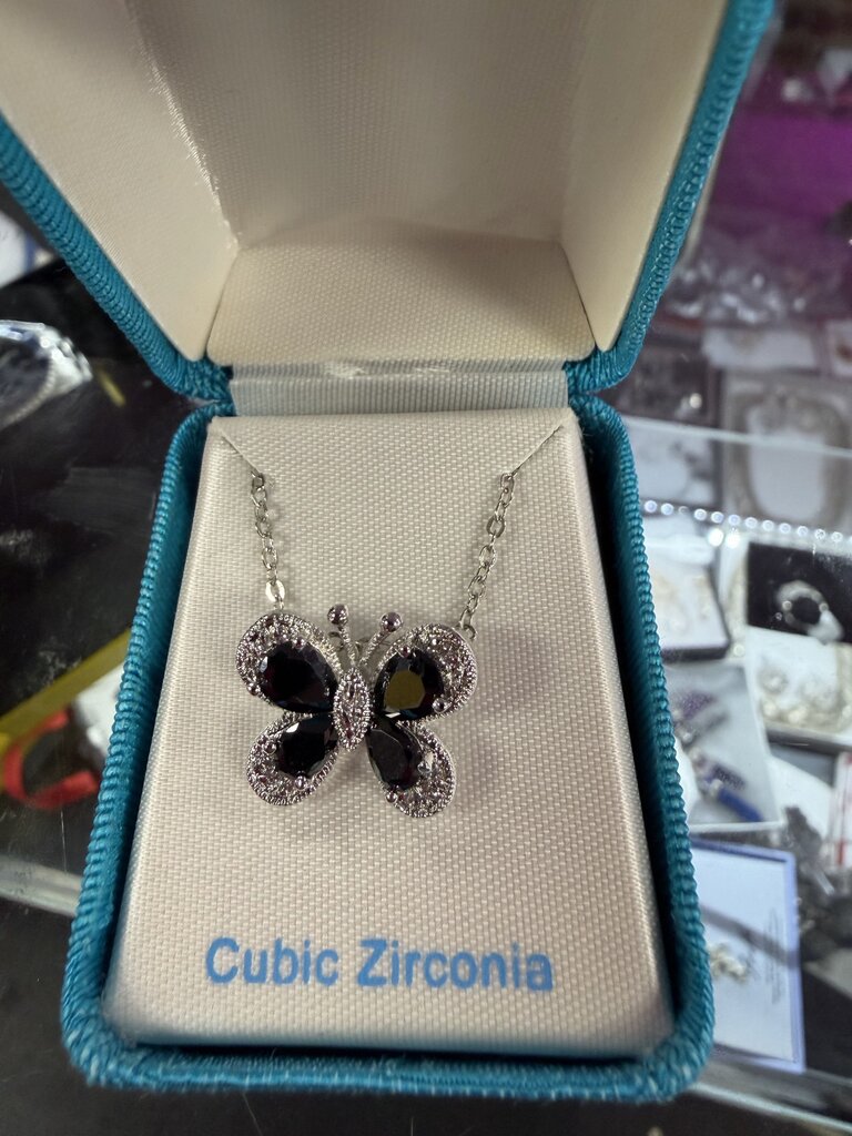 Butterly Necklace in Cubic Zirconia