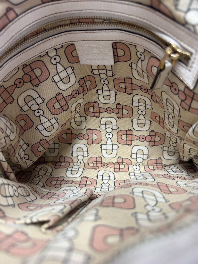 Gucci Jolicoeur Messenger Bag GG Canvas web