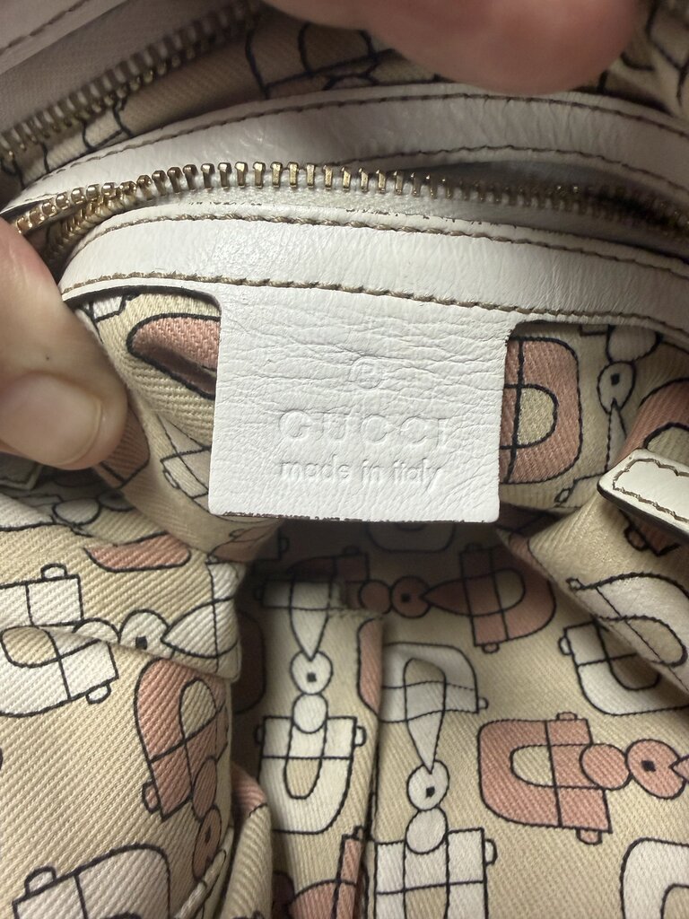 Gucci Jolicoeur Messenger Bag GG Canvas web