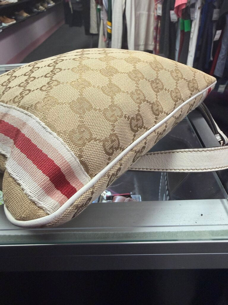 Gucci Jolicoeur Messenger Bag GG Canvas web