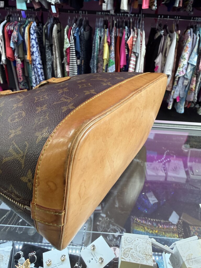 Louis Vuitton Alma Pm VI 0010 France Year Jan. 2000