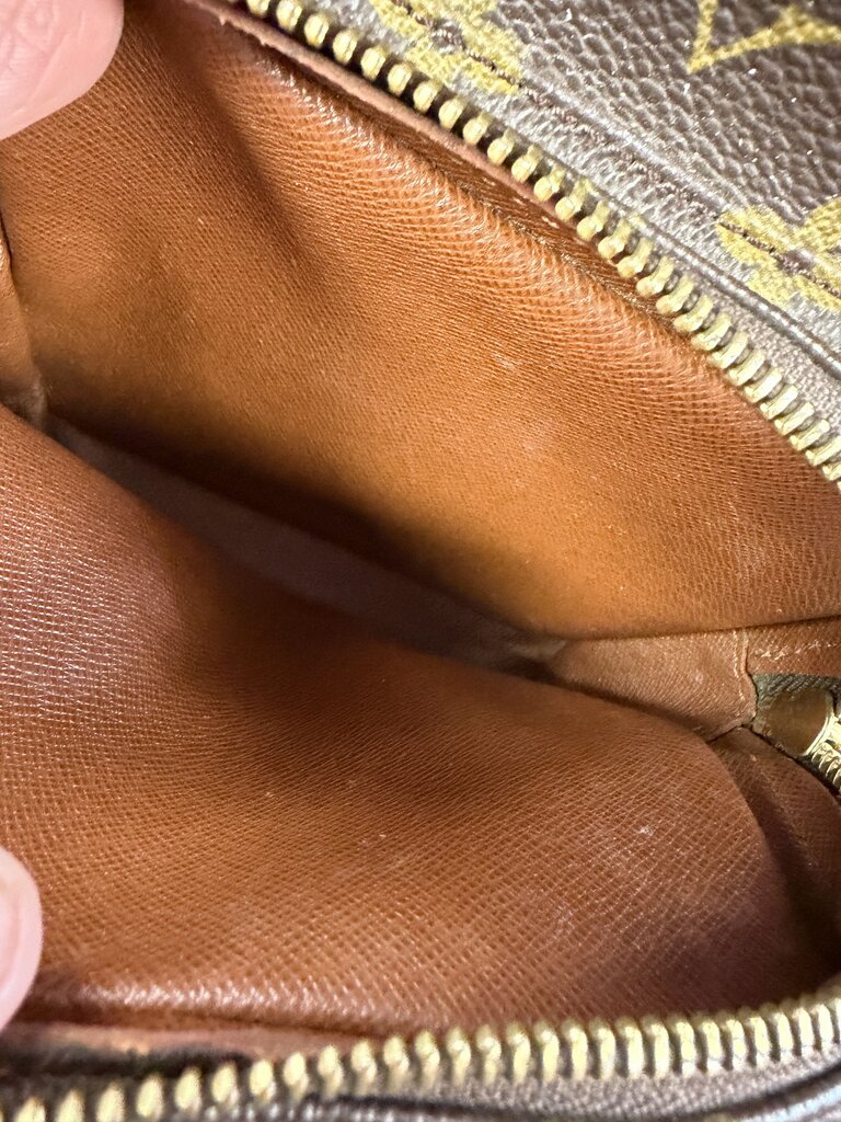 Louis Vuitton Amazone Monogram Crossbody AR 0031 France in March of 2001