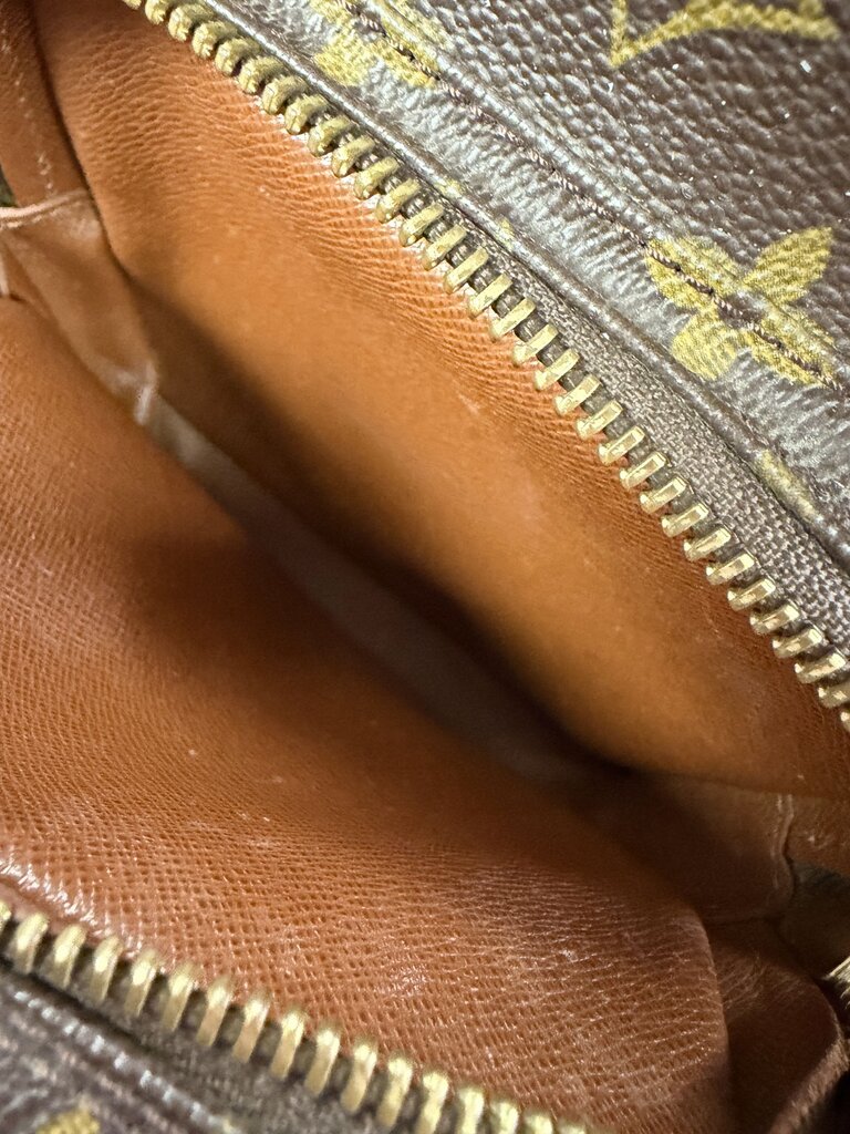 Louis Vuitton Amazone Monogram Crossbody AR 0031 France in March of 2001