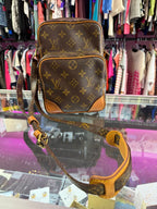Louis Vuitton Amazone Monogram Crossbody AR 0031 France in March of 2001