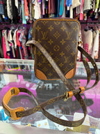 Louis Vuitton Amazone Monogram Crossbody AR 0031 France in March of 2001