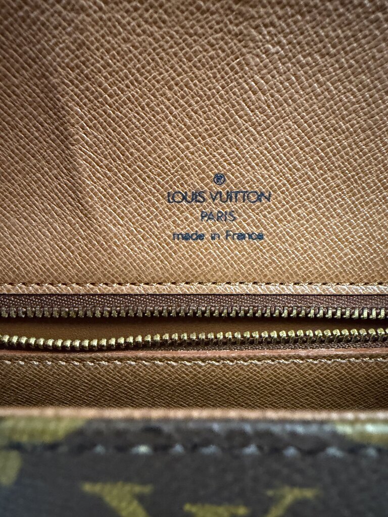 Louis Vuitton St Cloud GM TH1911 France November 1991