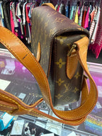 Louis Vuitton St Cloud GM TH1911 France November 1991