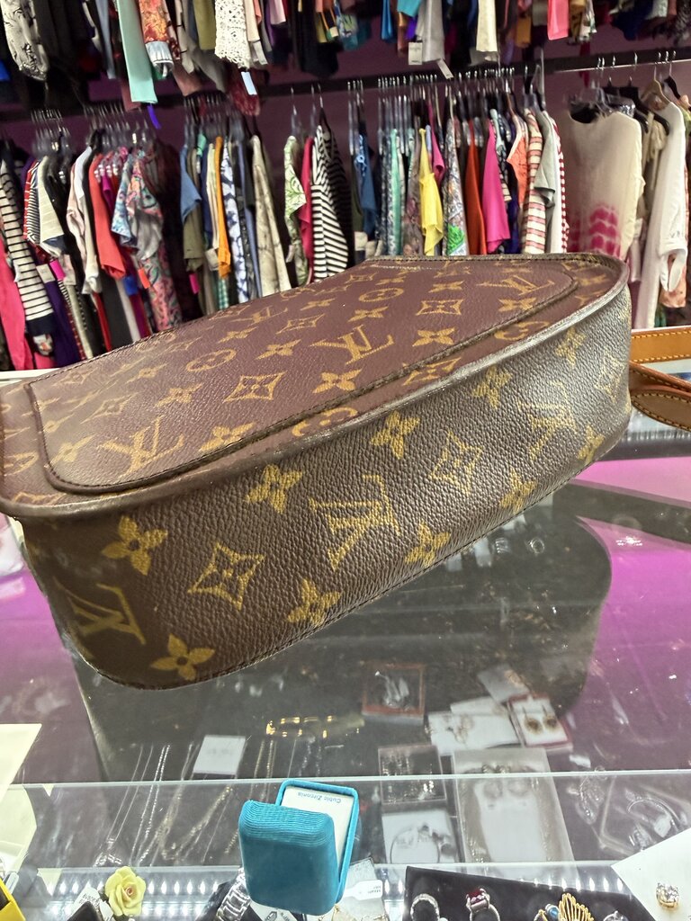 Louis Vuitton St Cloud GM TH1911 France November 1991