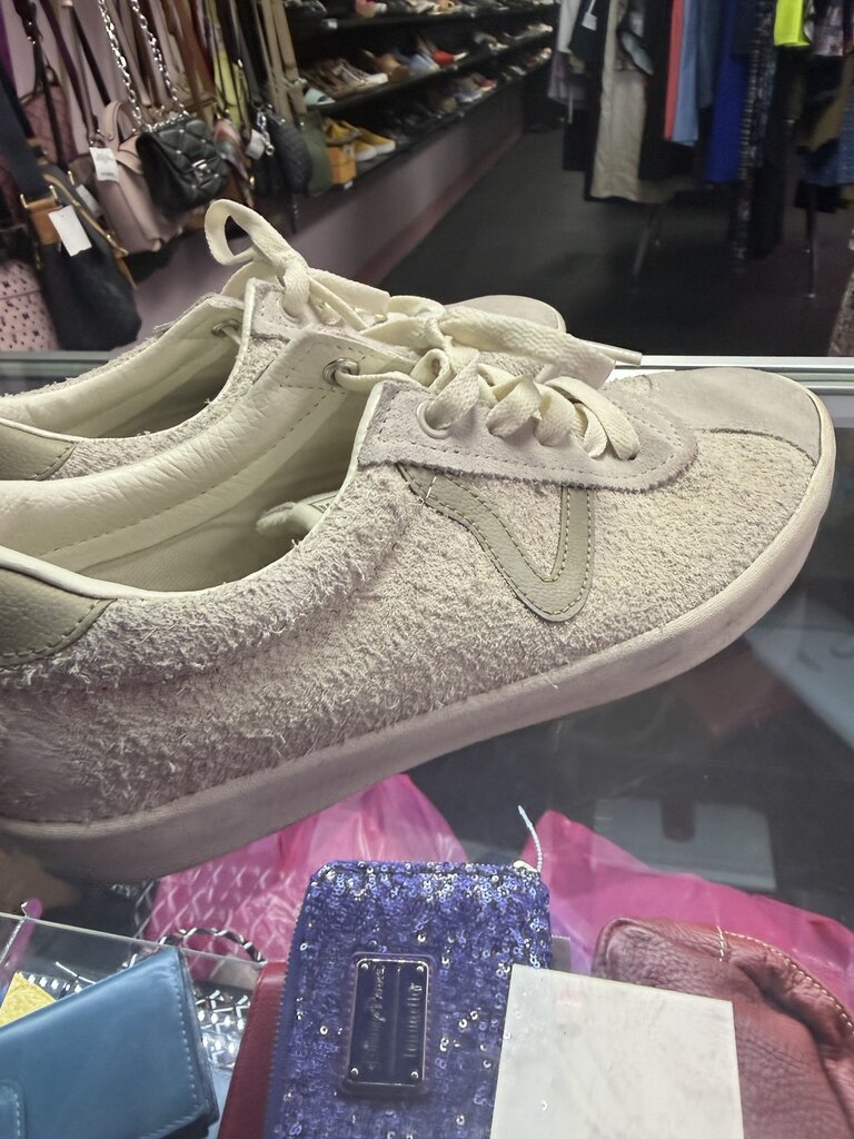 9 Vans Sport Low Marshmallow Hairy Suede Sneakers
