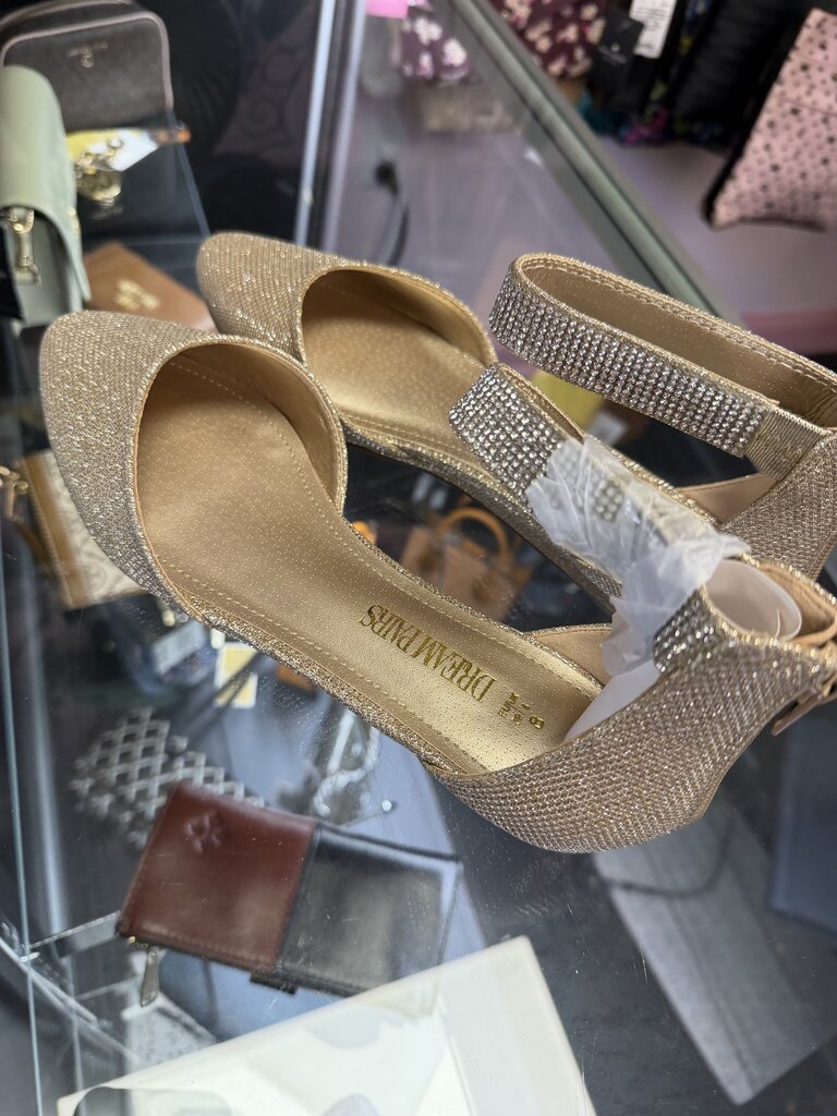8/39 Dream Pairs Gold Glitter Ankle Strap Flat Dress Shoe