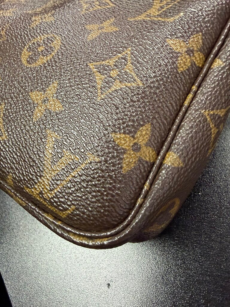 Louis Vuitton Vintage Monogram Pouchette (Chain Is Not.)